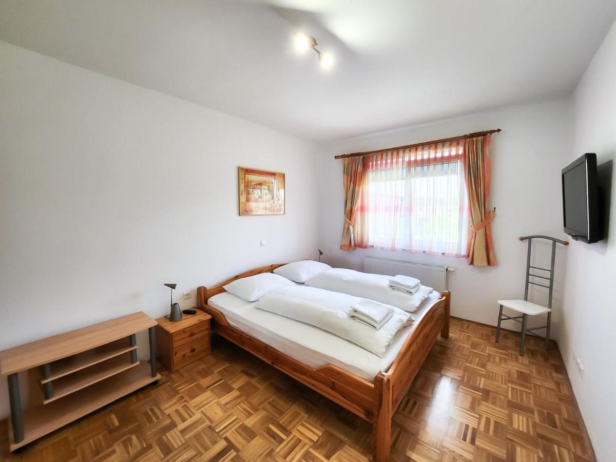 Guest House Mlada Lipa マリボル エクステリア 写真
