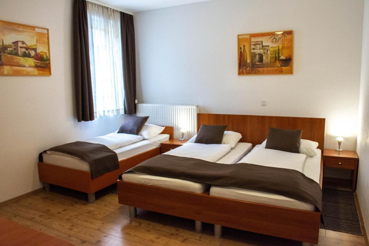 Guest House Mlada Lipa マリボル エクステリア 写真